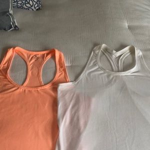 Athleta tank tops in size M